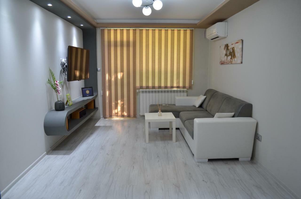 Luxury Apartment Near Varna, Located In Targovishte Targovishte (Targovishte) Exterior foto